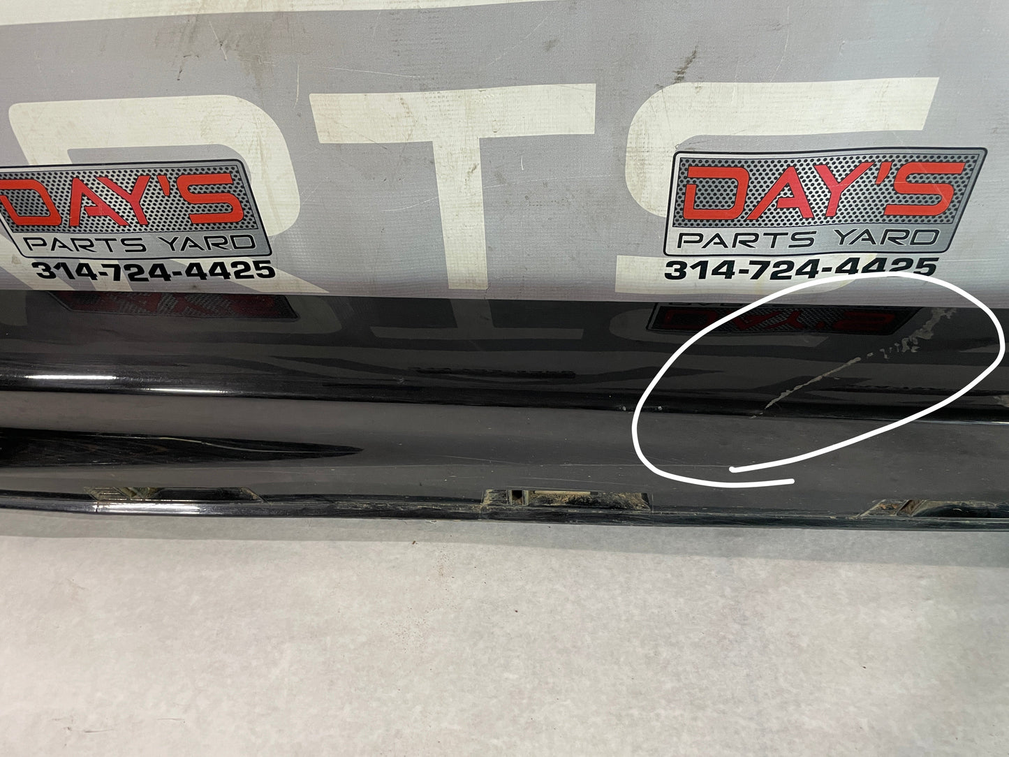 2014 Chevy SS Sedan RH Passenger Rocker Molding Trim Panel OEM - Day's Parts Yard