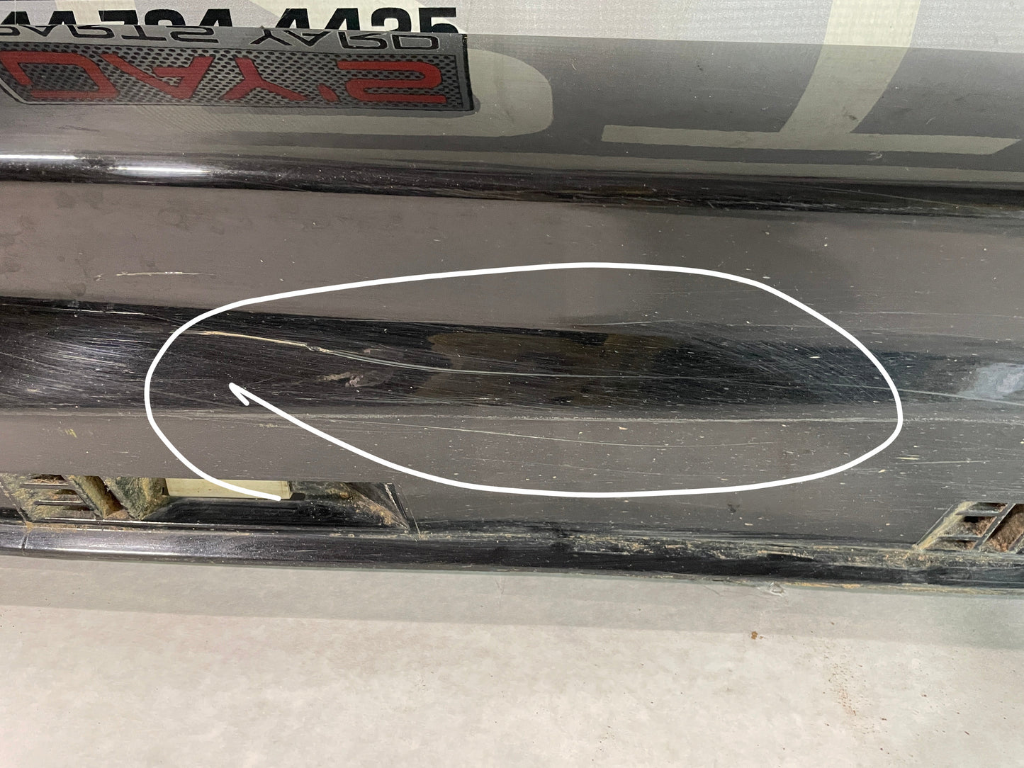 2014 Chevy SS Sedan RH Passenger Rocker Molding Trim Panel OEM - Day's Parts Yard
