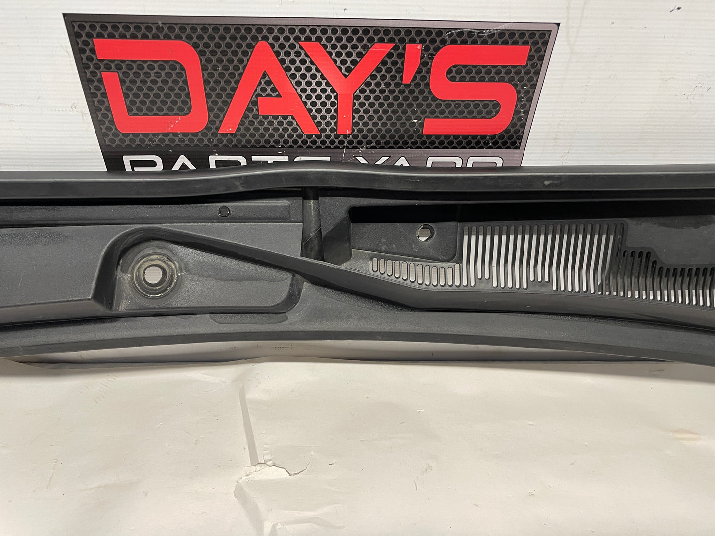 2011 Cadillac CTS-V Coupe Windshield Wiper Cowl Grill Cover OEM - Day's Parts Yard