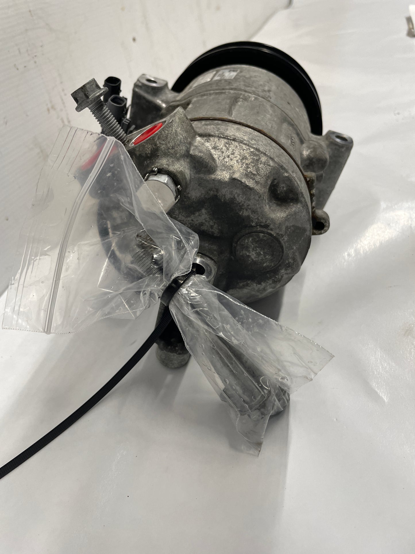 2016 Chevy SS Sedan AC A/C Compressor Air Conditioner OEM - Day's Parts Yard