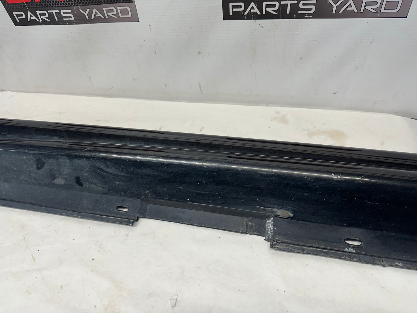2006 Pontiac GTO LH Driver Rocker Molding Side Skirt Black OEM - Day's Parts Yard