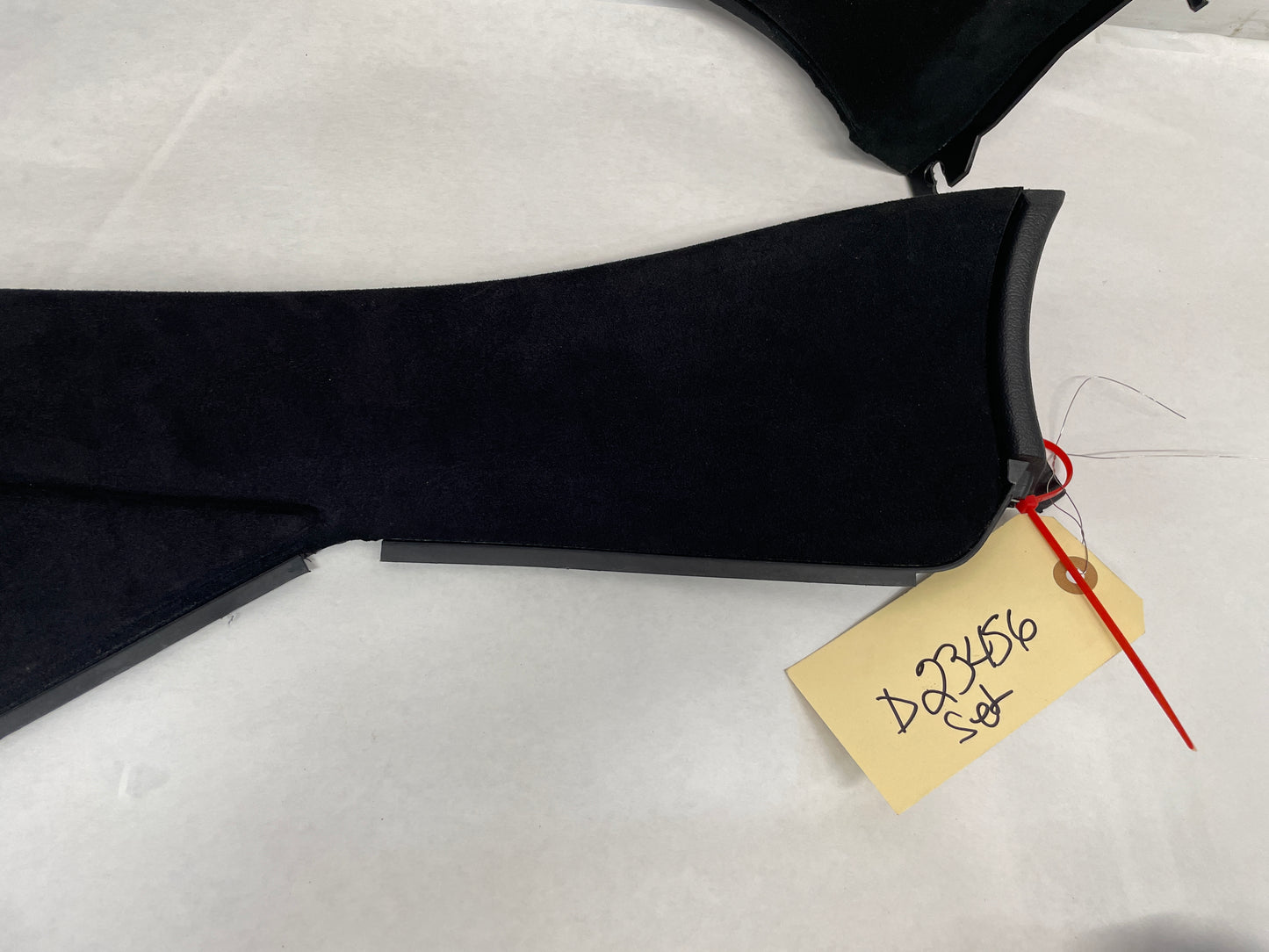 2005 Pontiac GTO RH & LH Console Interior Black Suede Trim Panels OEM - Day's Parts Yard