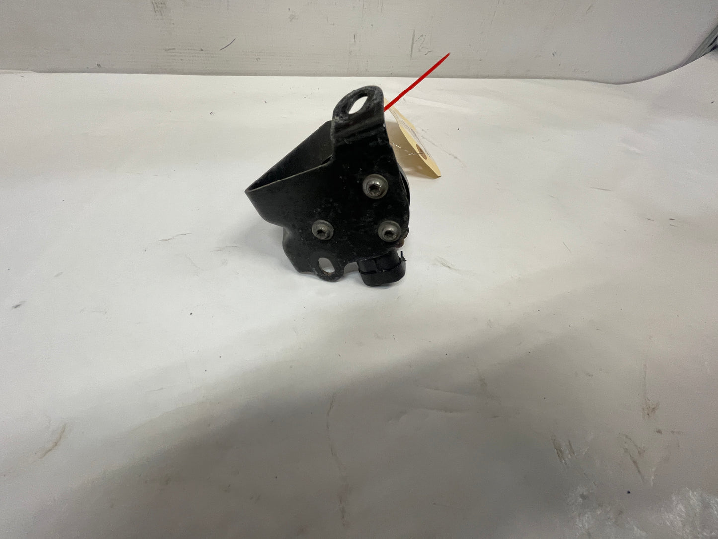 2016 Chevy SS Sedan RH Passenger Rear Ride Height Head Lamp Suspension Sensor OEM - Day's Parts Yard