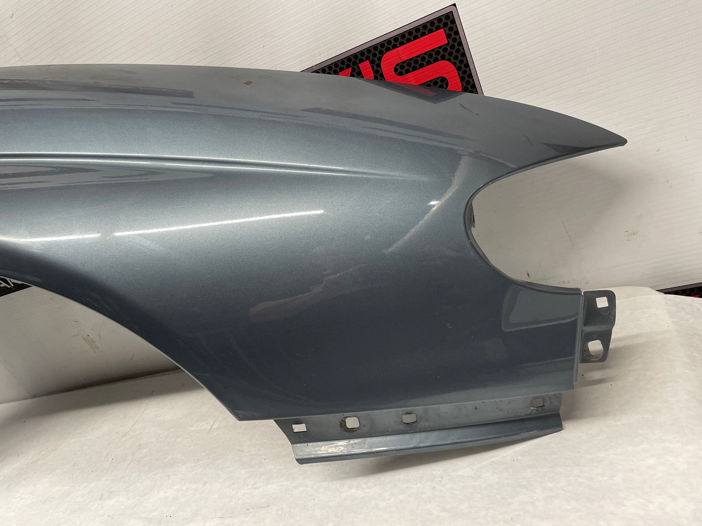 2005 Pontiac GTO RH Passenger Front Fender OEM - Day's Parts Yard
