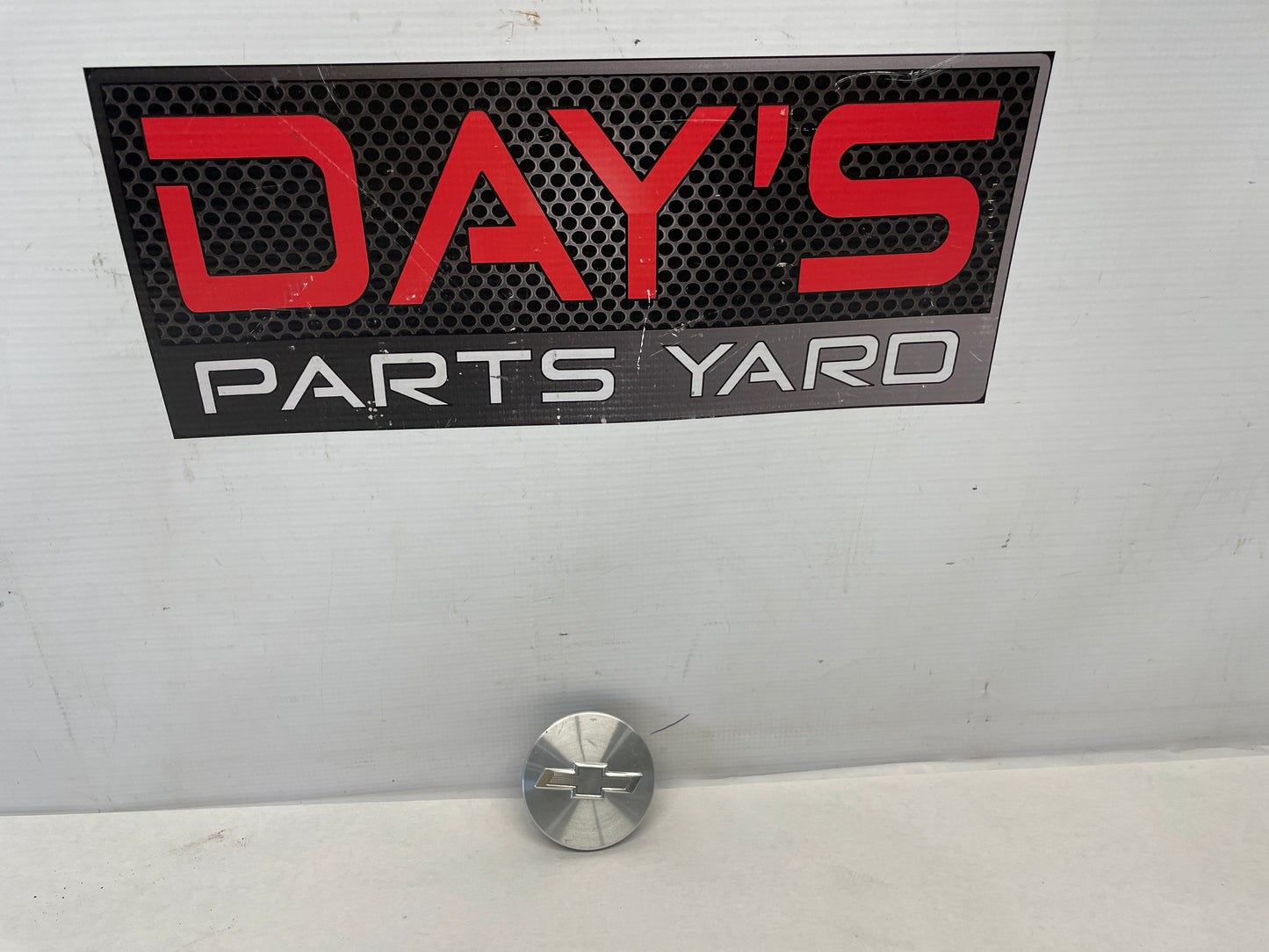 2019 Chevy Camaro SS Wheel Center Caps Silver OEM - Day's Parts Yard