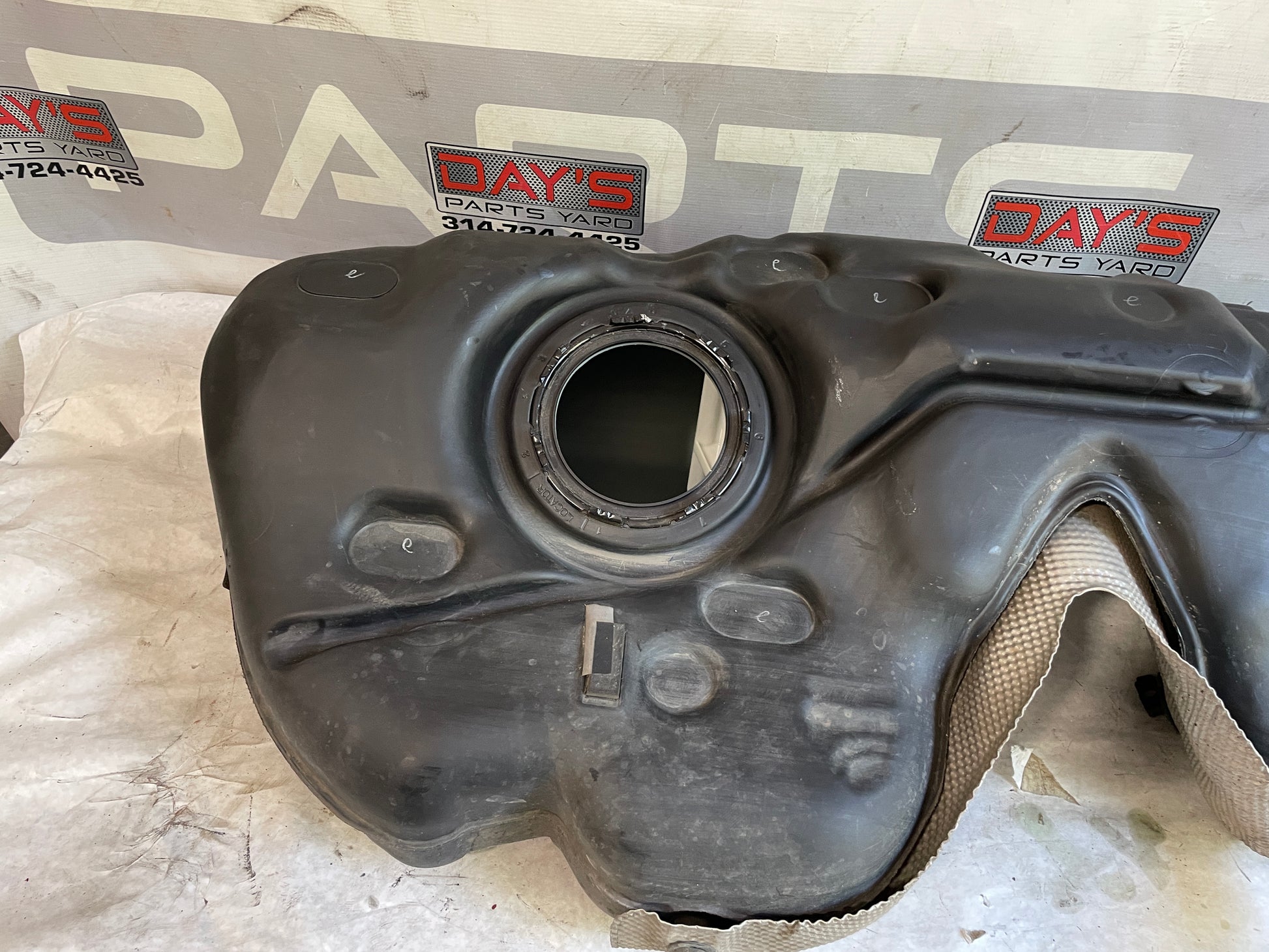 2018 Cadillac CTS-V Fuel Gas Tank OEM - Day's Parts Yard