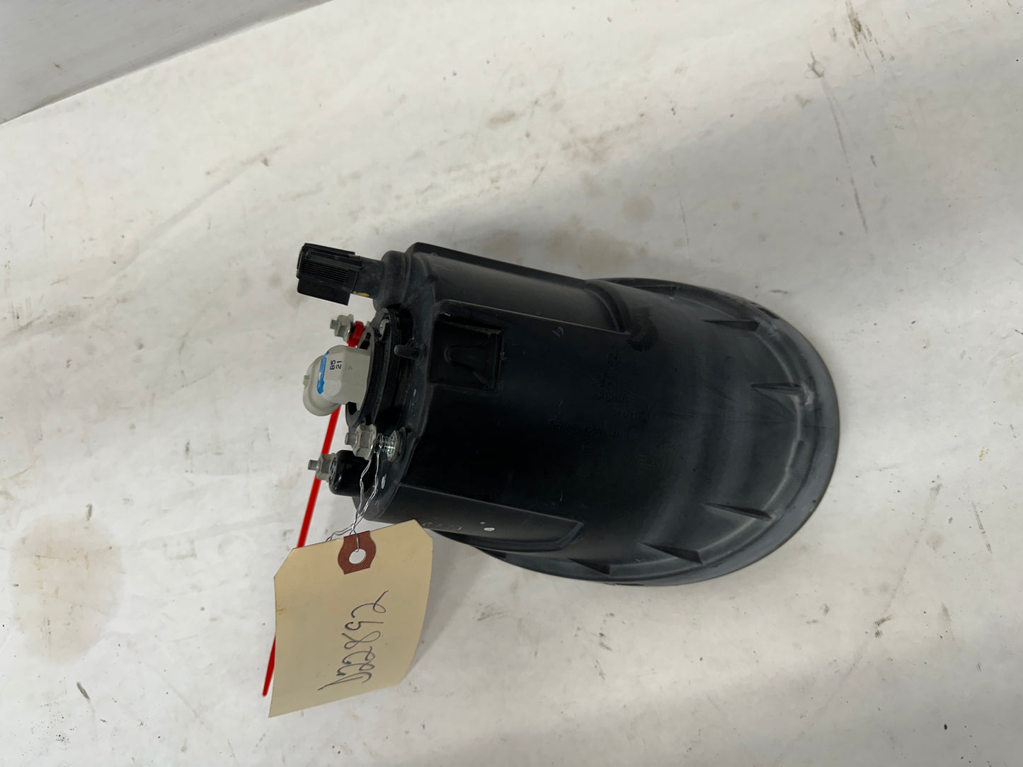 2005 Pontiac GTO RH Passenger Fog Light OEM - Day's Parts Yard