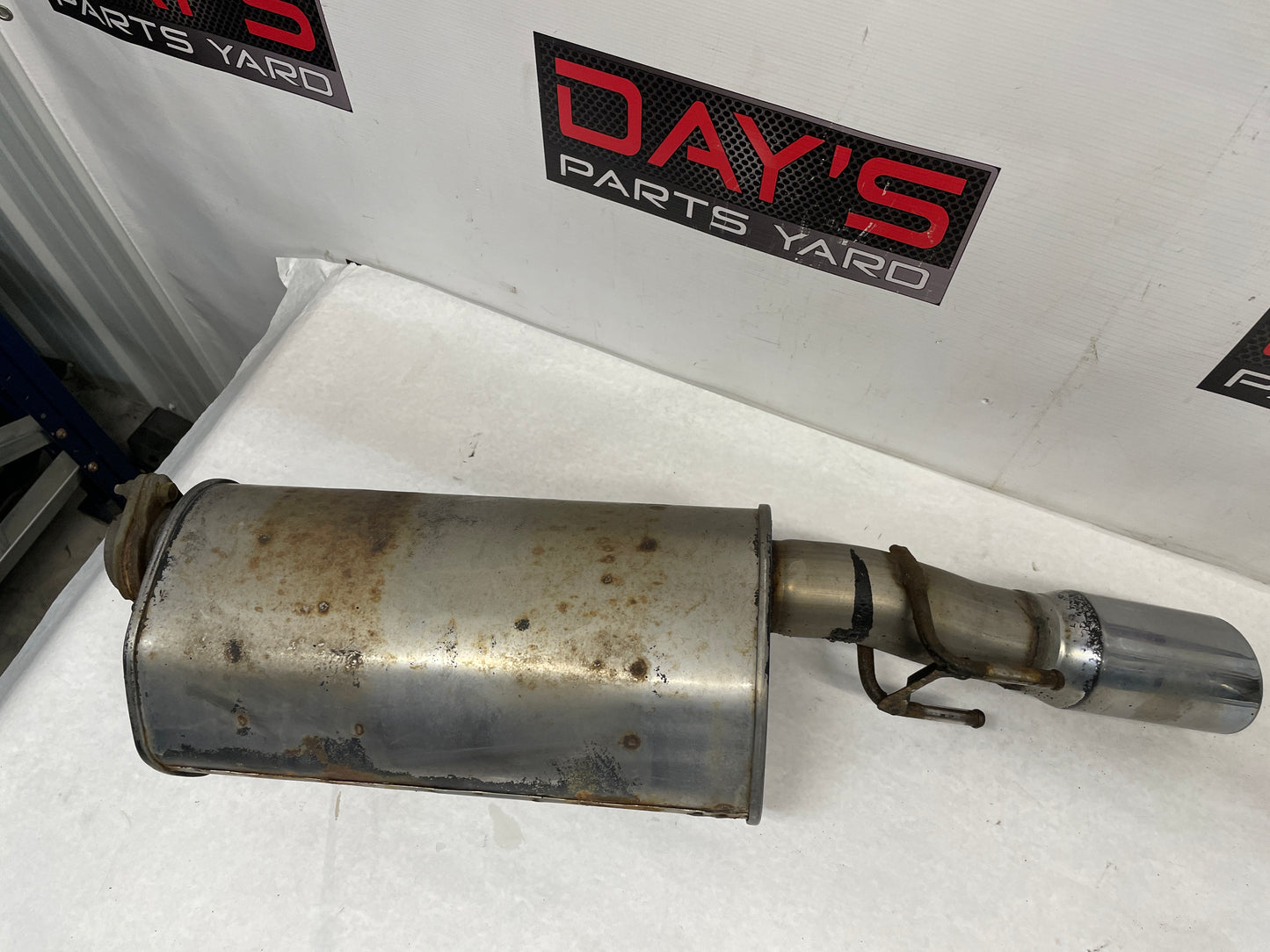 2005 Pontiac GTO RH & LH Axle Back Exhaust Mufflers Factory OEM - Day's Parts Yard