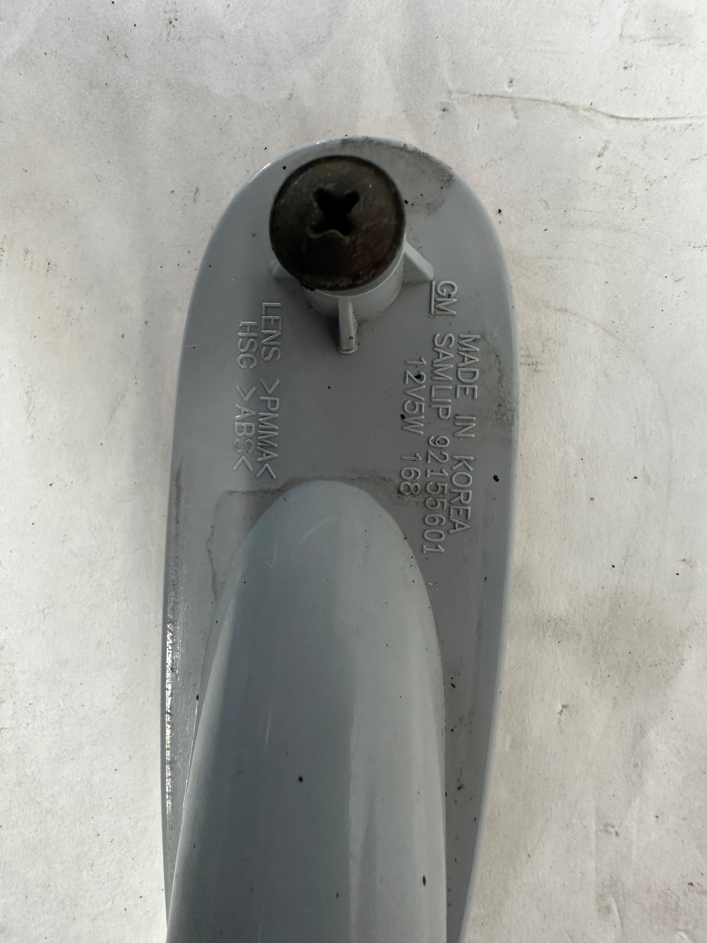 2006 Pontiac GTO Front Bumper Turn Signal Marker Light OEM - Day's Parts Yard