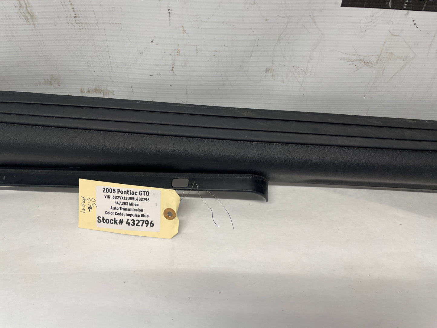 2005 Pontiac GTO LH Driver Interior Sill Carpet Retainer Trim Cover Panel OEM - Day's Parts Yard
