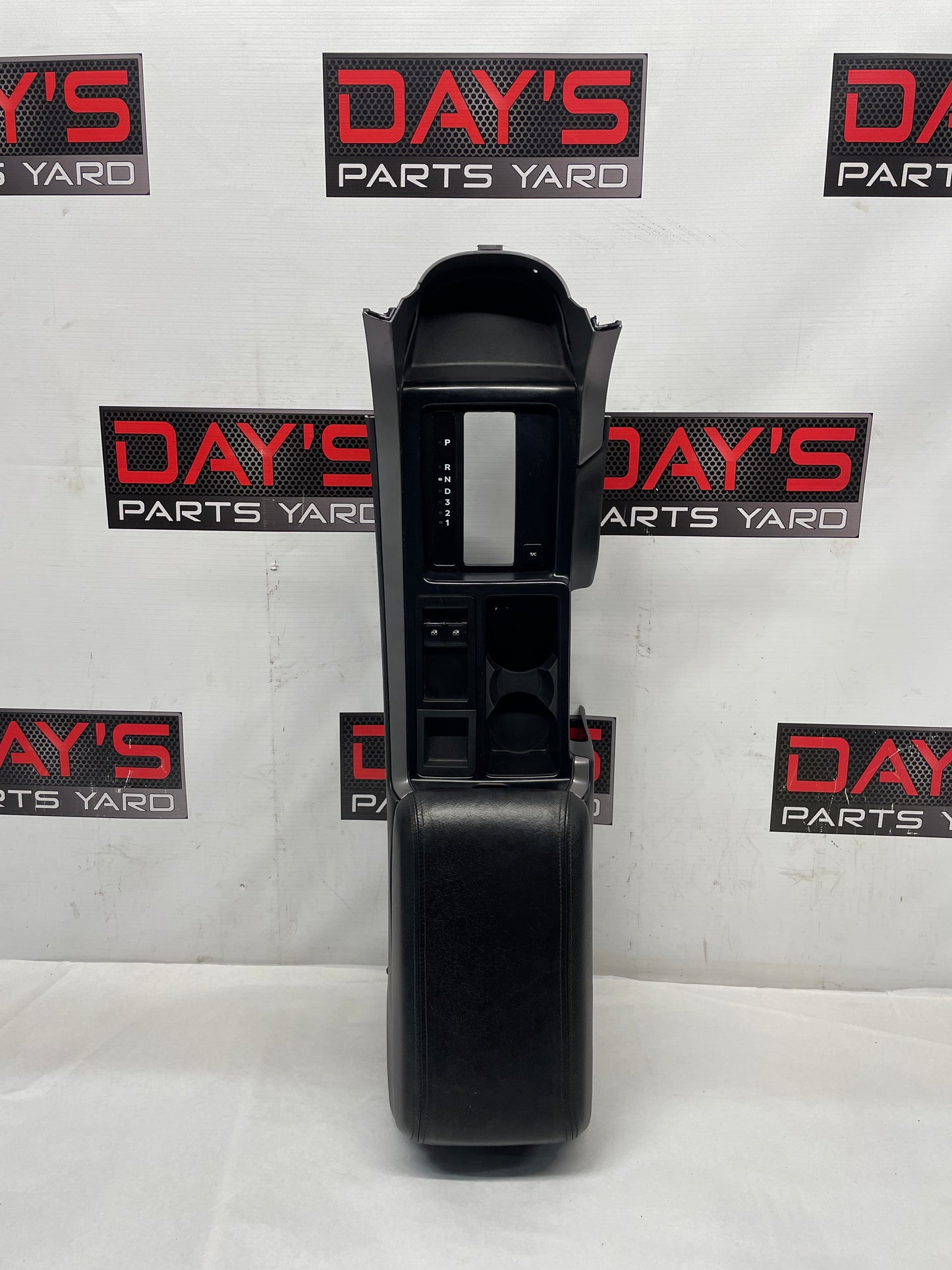 2005 Pontiac GTO Center Console Arm Rest Assembly OEM - Day's Parts Yard