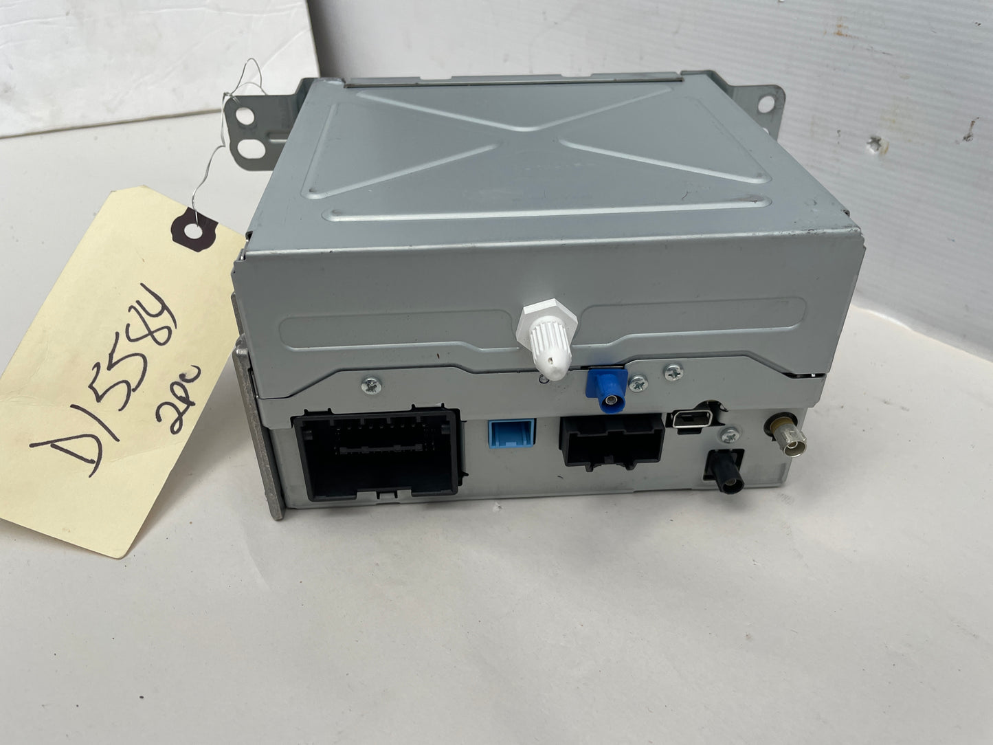 2016 Chevy SS Sedan Navigation Display Radio Stereo Receiver Face Plate OEM - Day's Parts Yard