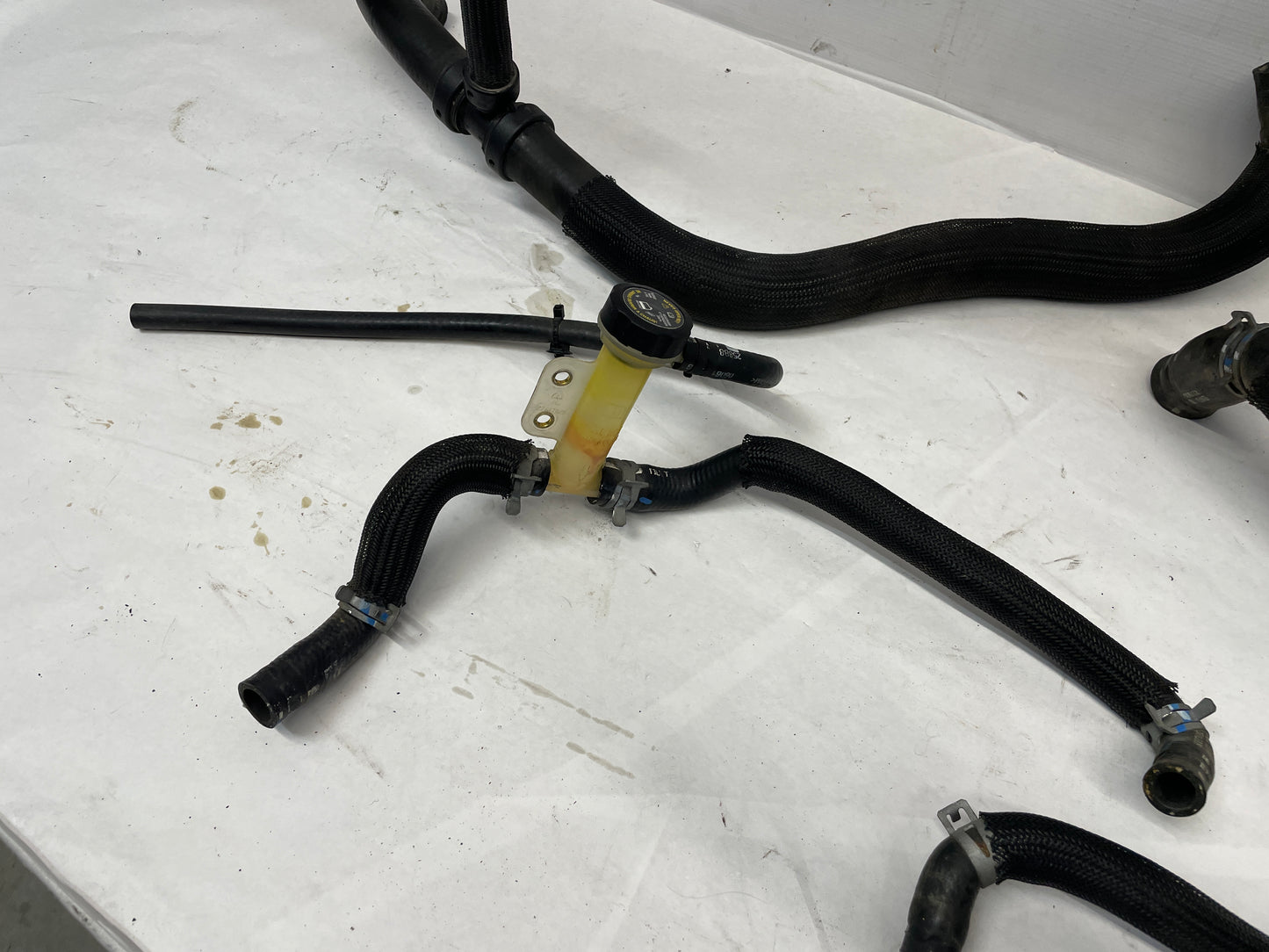2014 Cadillac CTS-V Coupe Radiator Coolant Hoses OEM - Day's Parts Yard