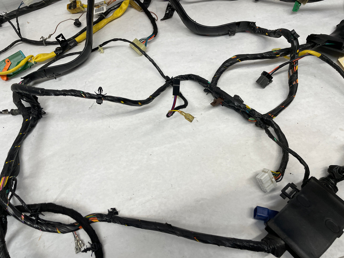 2005 Pontiac GTO Body Wire Wiring Harness OEM - Day's Parts Yard