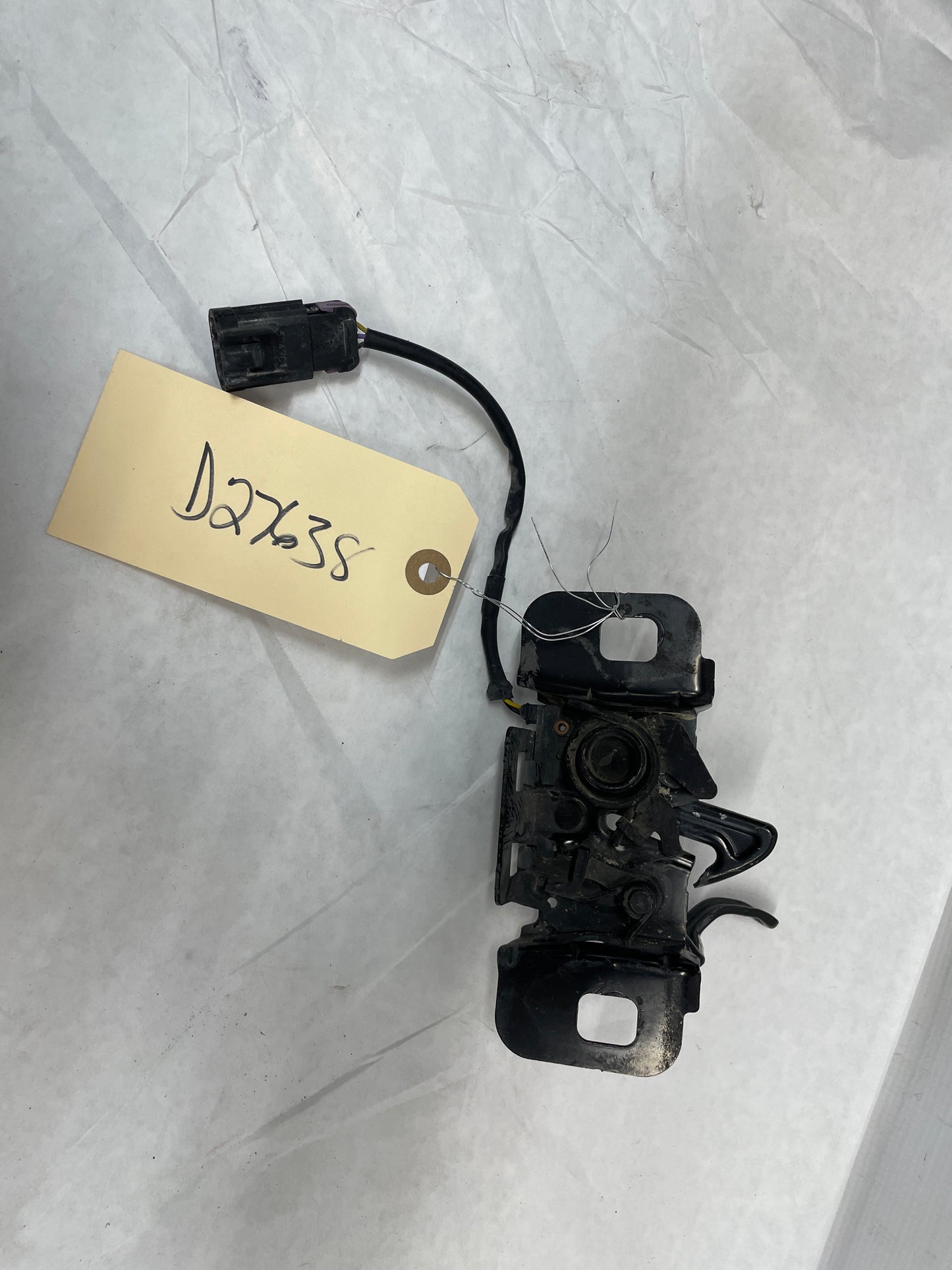 2017 Chevy SS Sedan Hood Latch OEM - Day's Parts Yard