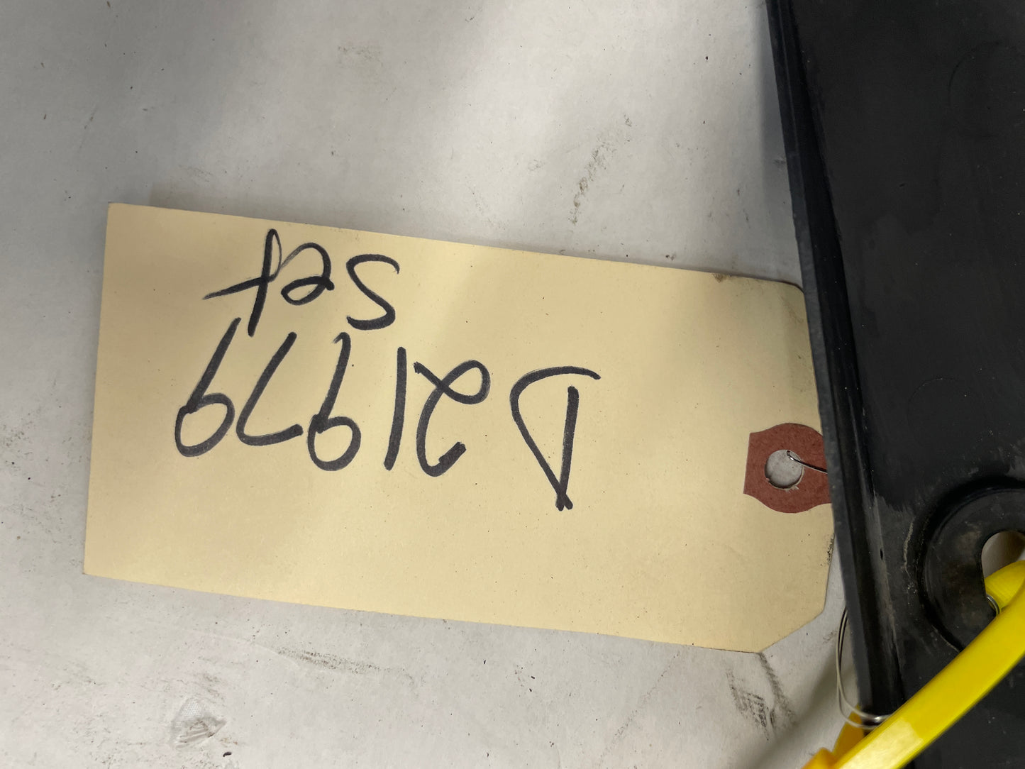 2010 Chevy Camaro SS RH & LH Taillight Tail Lamp Closeout Filler Panel OEM - Day's Parts Yard