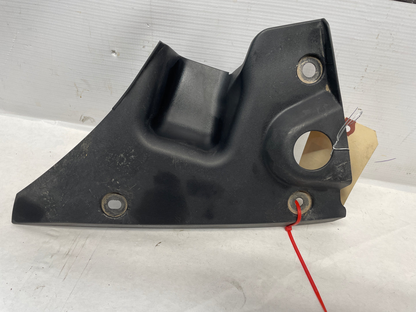2010 Chevy Camaro SS RH & LH Taillight Tail Lamp Closeout Filler Panel OEM - Day's Parts Yard