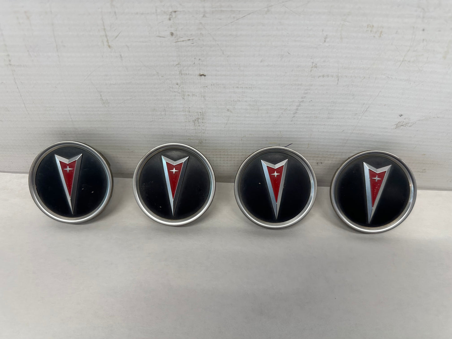 2006 Pontiac GTO Wheel Center Cap Set OEM - Day's Parts Yard