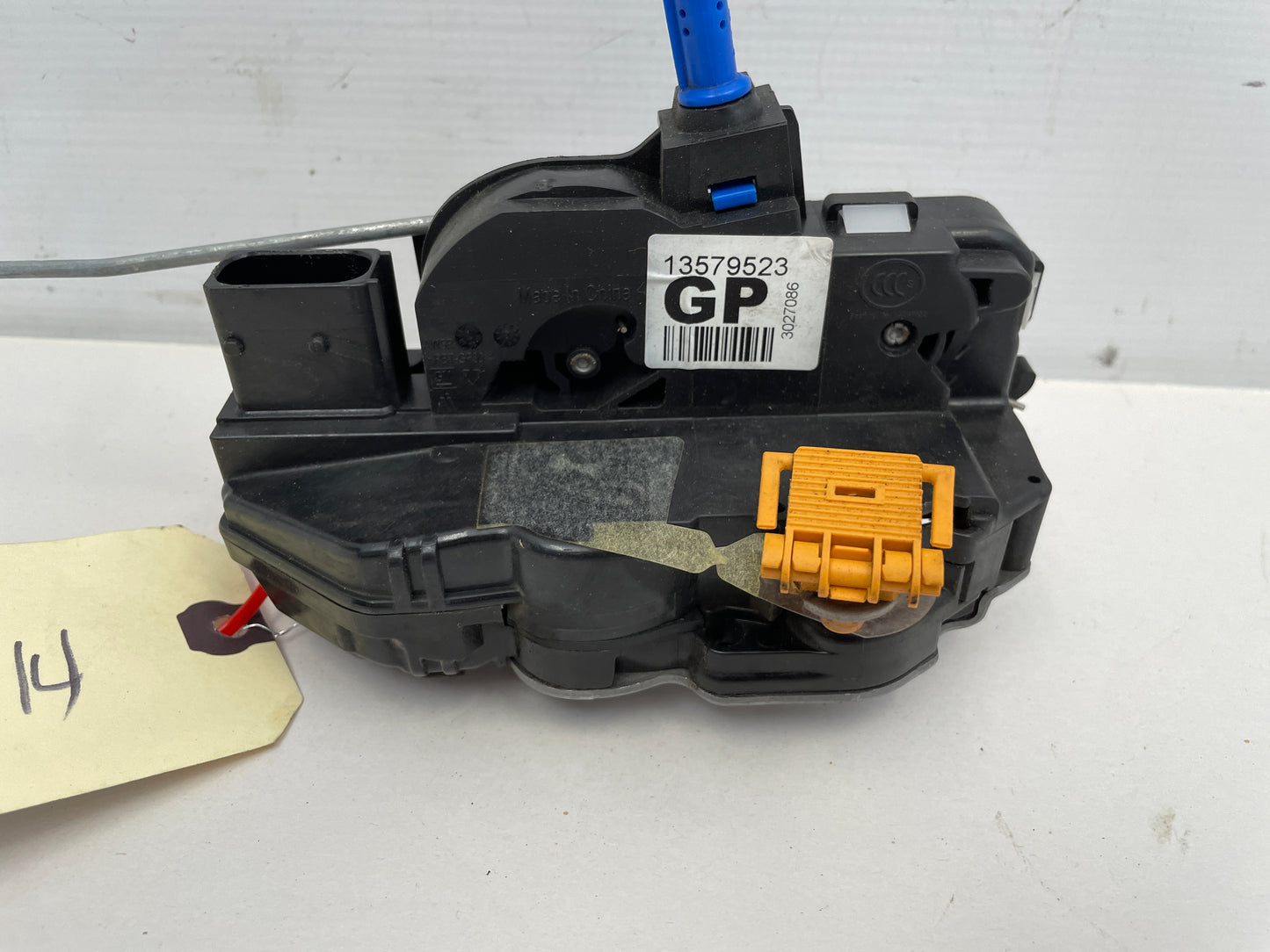 2017 Chevy SS Sedan Front RH Passenger Door Lock Actuator OEM - Day's Parts Yard