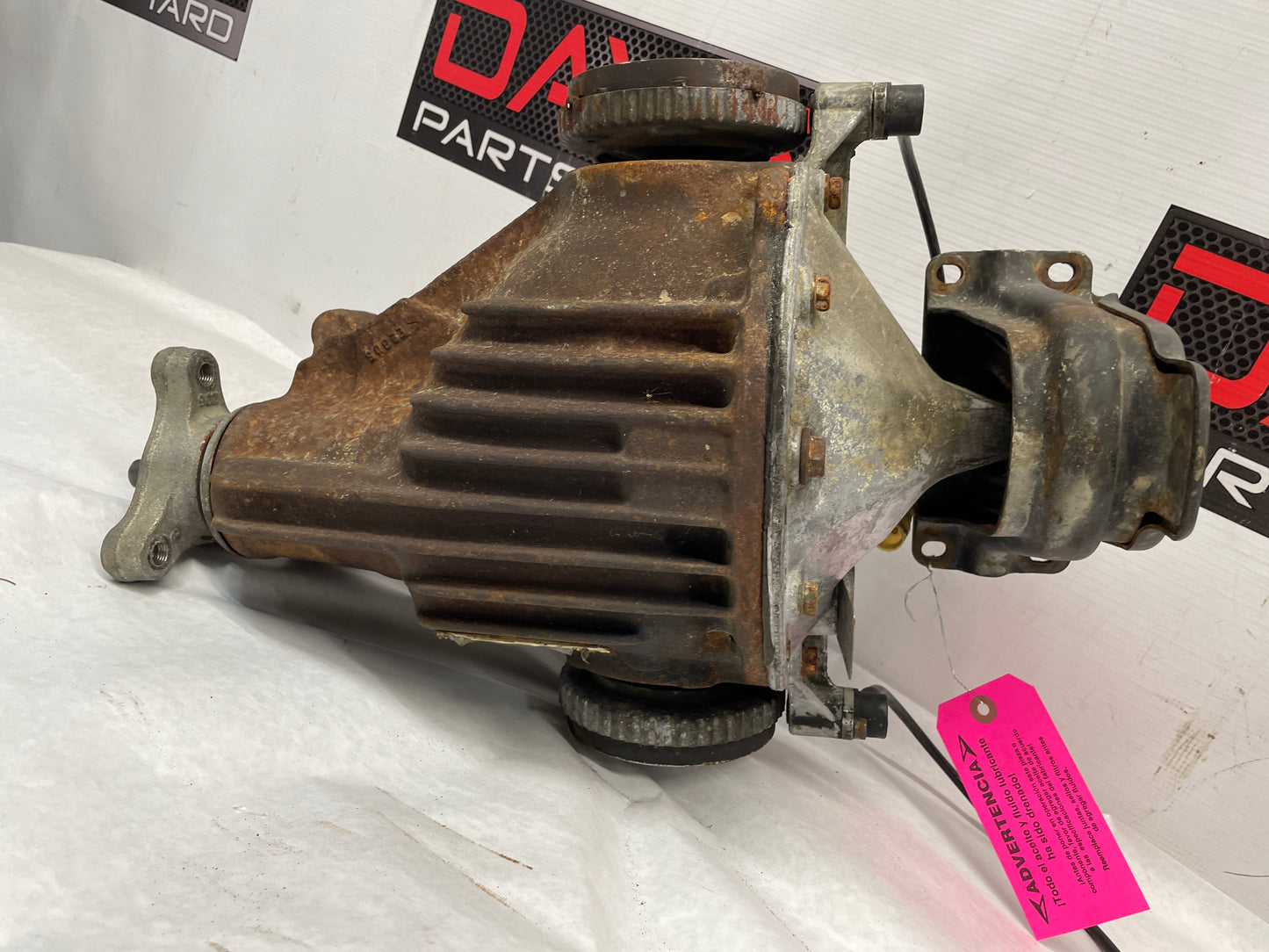 2005 Pontiac GTO Rear End Rearend Carrier Axle Differential 3.46 LSD OEM - Day's Parts Yard