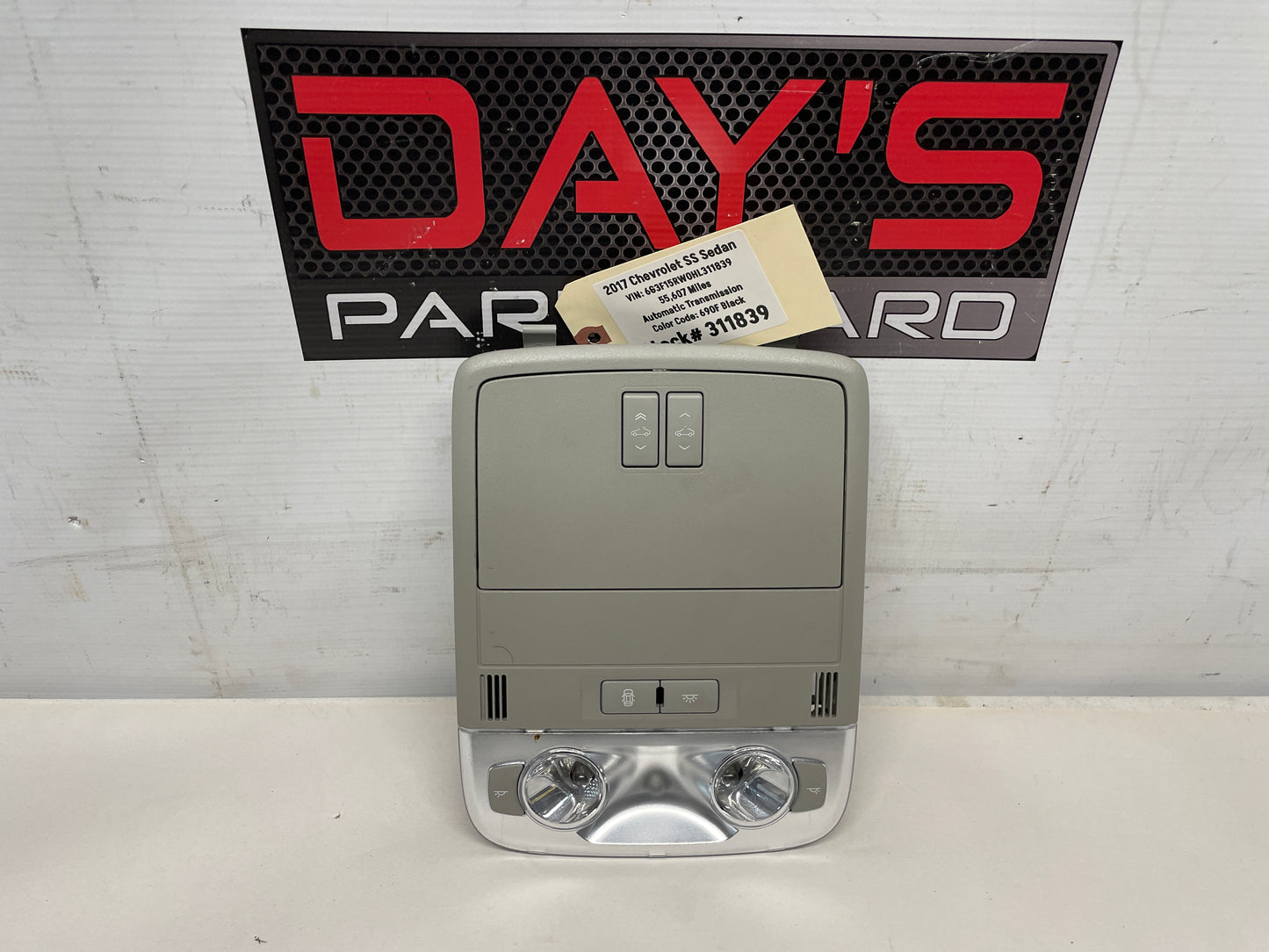 2017 Chevrolet SS Sedan Over Head Console Dome Map Light OEM - Day's Parts Yard