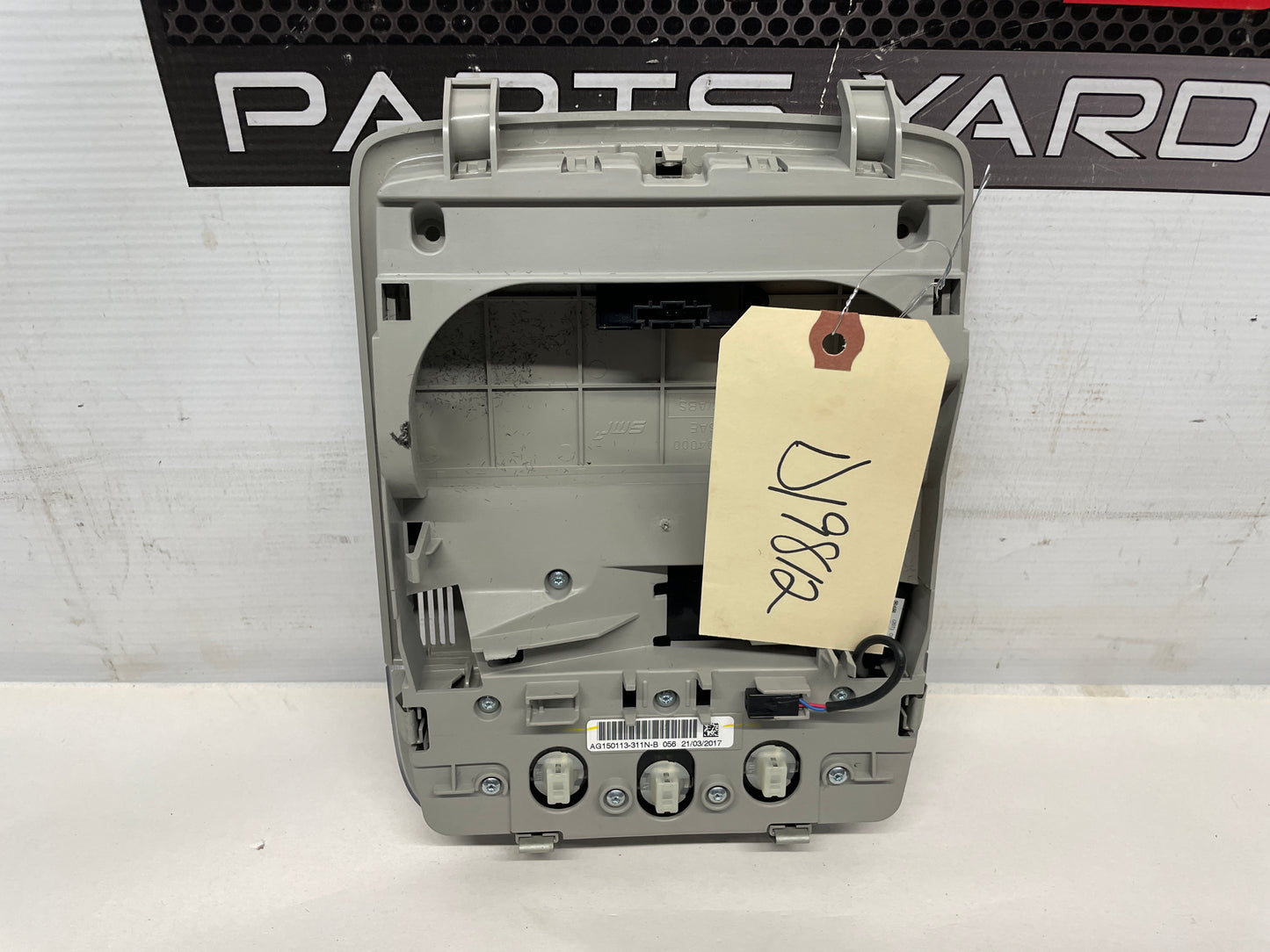 2017 Chevrolet SS Sedan Over Head Console Dome Map Light OEM - Day's Parts Yard