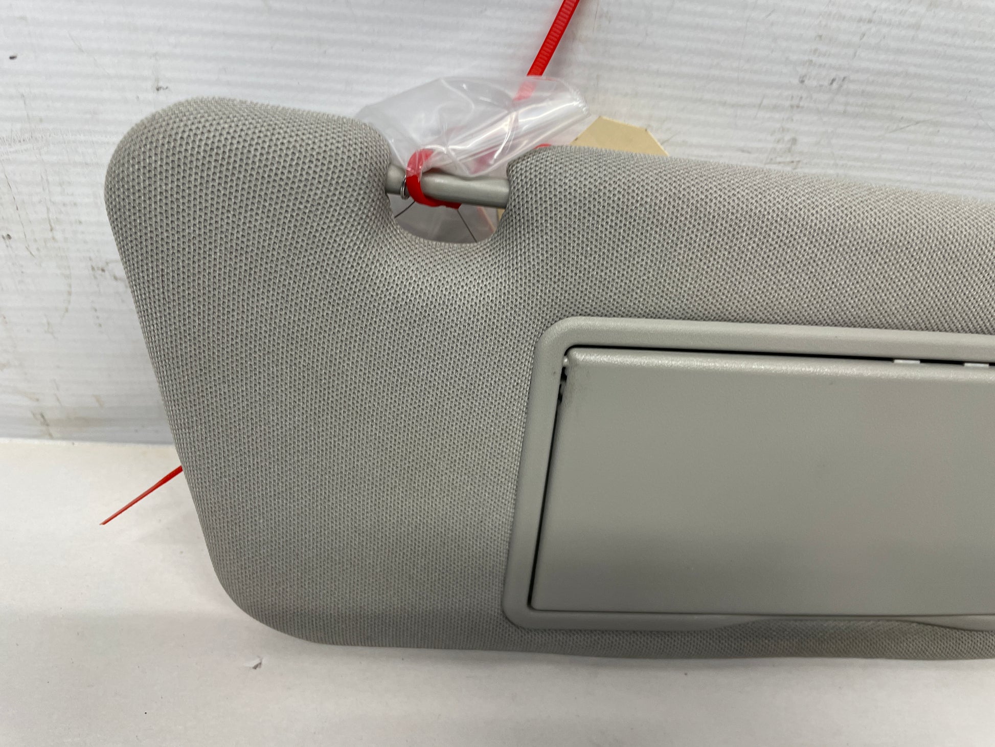 2017 Chevy SS Sedan RH Passenger Sun Visor Sunvisor w/ Clip OEM - Day's Parts Yard