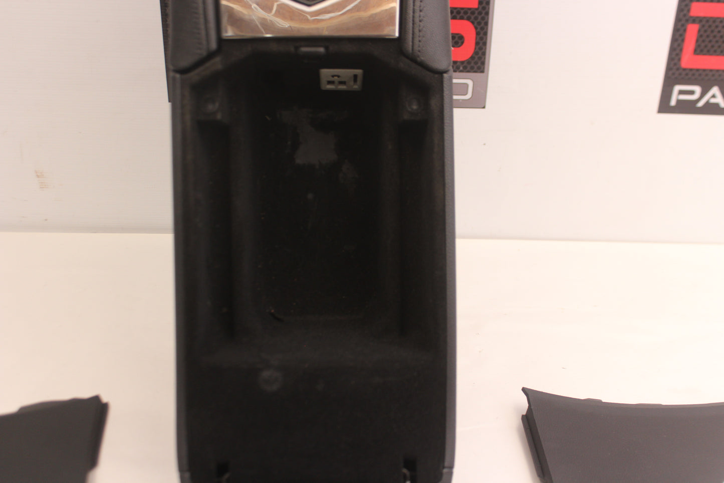 2016 Cadillac ATS-V Center Console w/ Shifter OEM - Day's Parts Yard