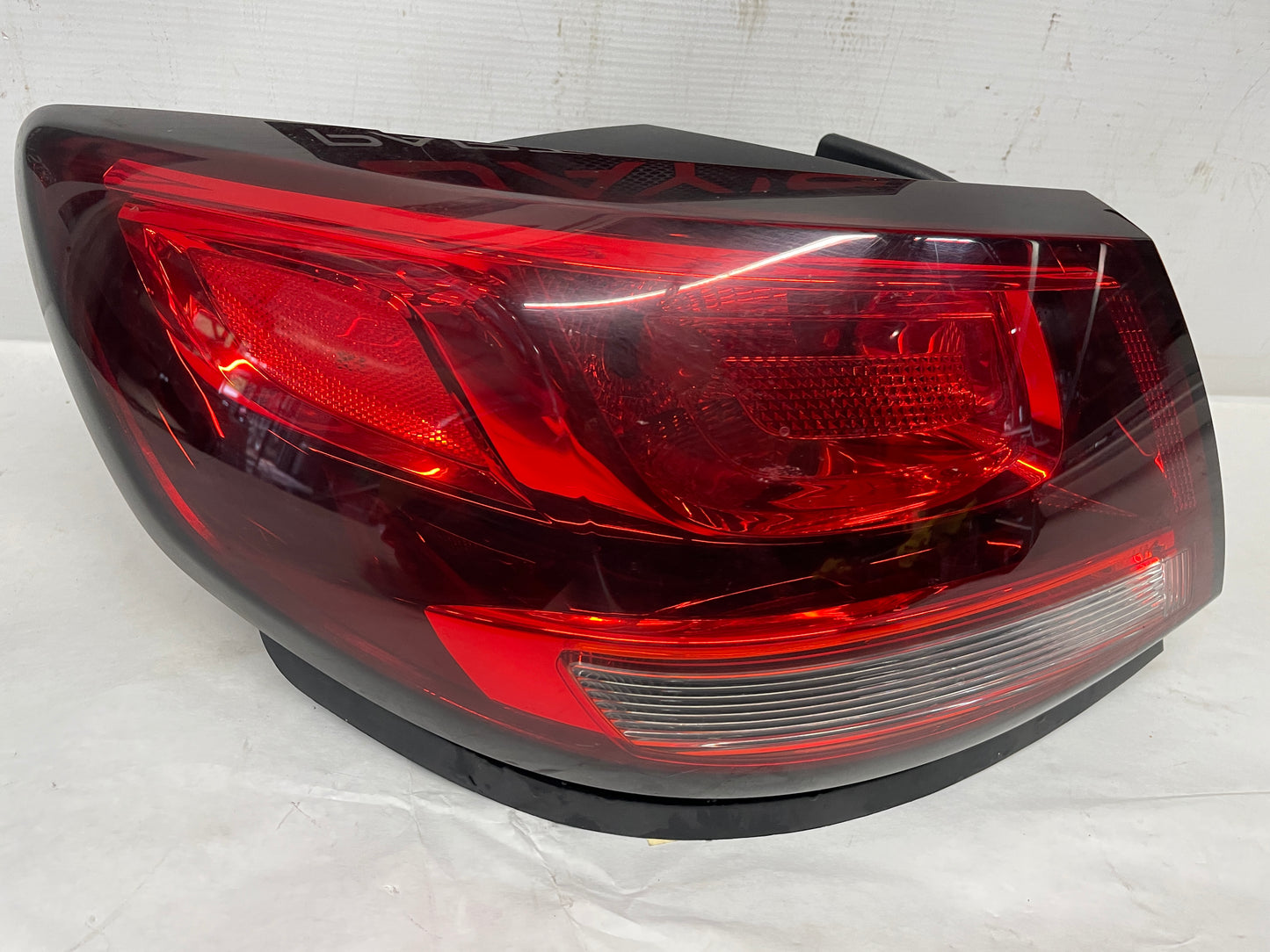 2014 Chevy SS Sedan LH Driver Outer Taillight Tail Light Lamp OEM - Day's Parts Yard