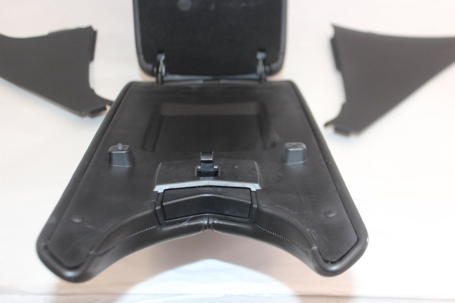 2016 Cadillac ATS-V Center Console w/ Shifter OEM - Day's Parts Yard
