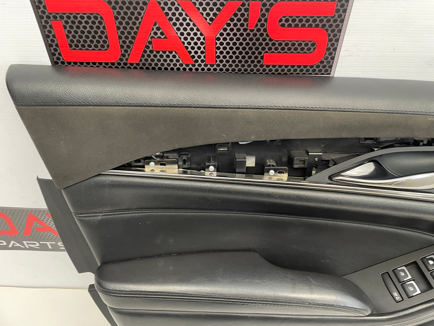 2018 Cadillac CTS-V Front LH Driver Door Panel OEM - Day's Parts Yard