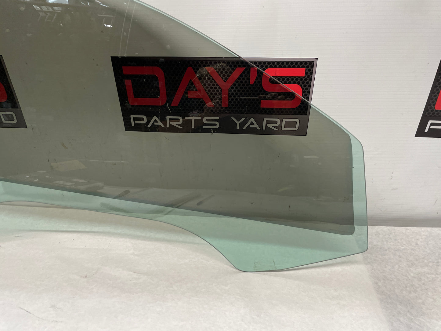 2013 Cadillac CTS-V CoupeRH Passenger Front Door Window Glass OEM - Day's Parts Yard