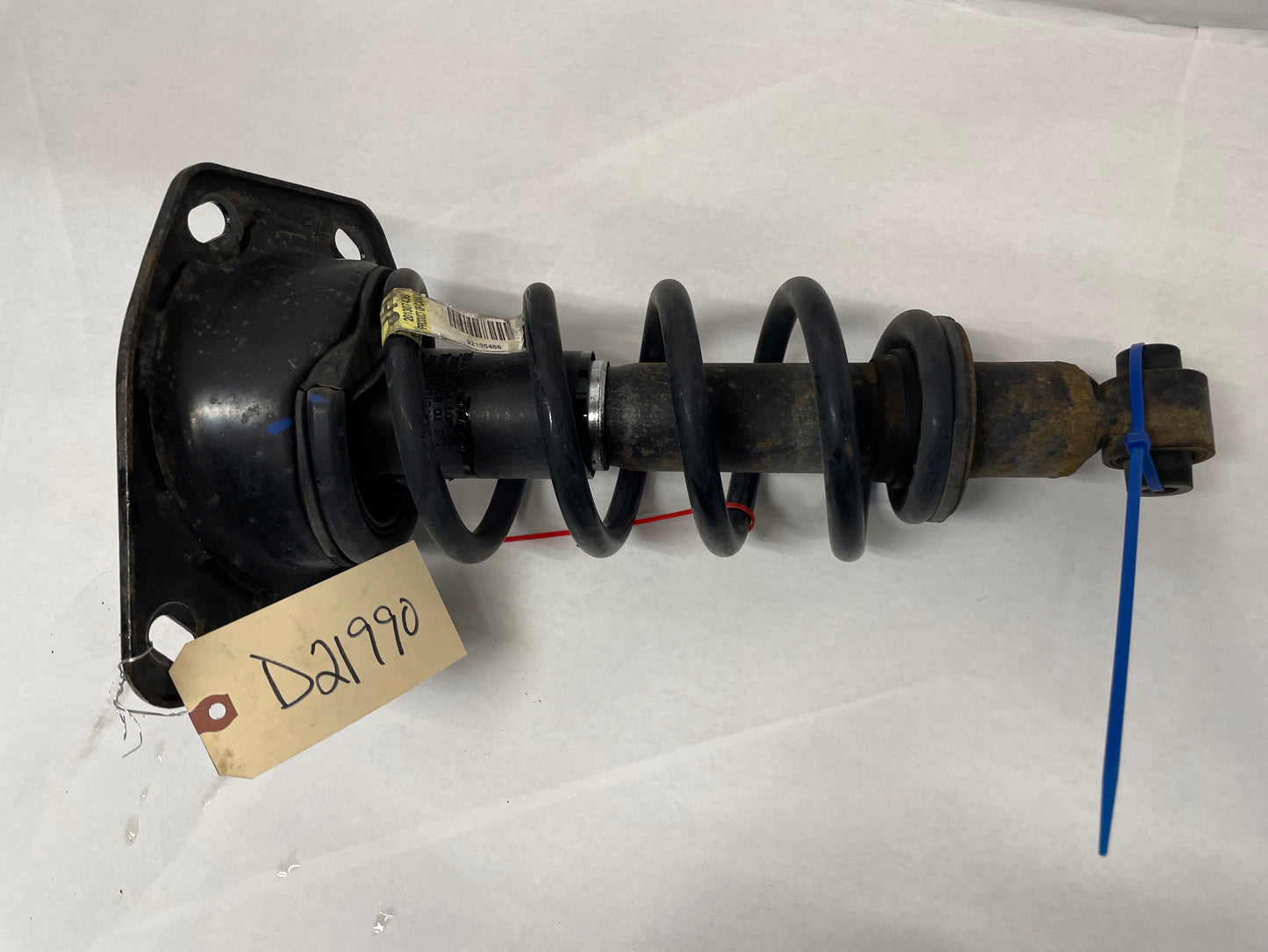 2010 Chevy Camaro SS RH Passenger Rear Shock Strut Absorber OEM - Day's Parts Yard