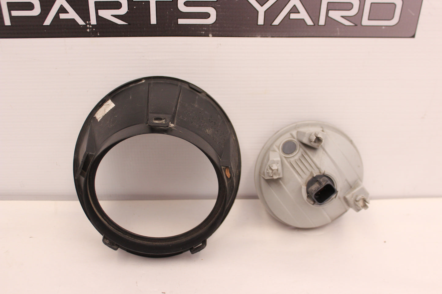 2012 Chevy Camaro SS RH Passenger Fog Light & Bezel OEM - Day's Parts Yard