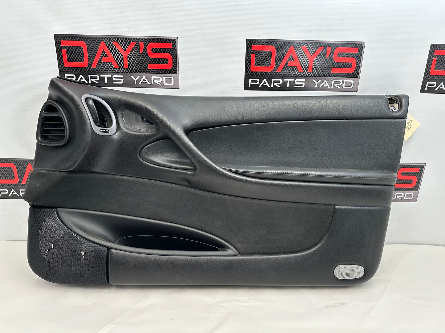 2006 Pontiac GTO Front RH Passenger Door Panel OEM - Day's Parts Yard
