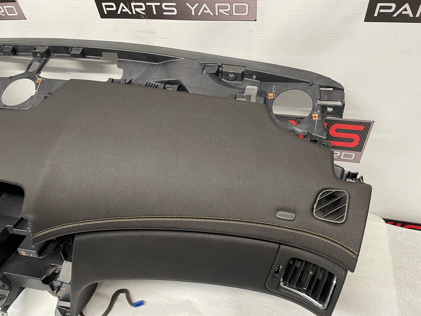 2013 Cadillac CTS-V Coupe Dash Pad OEM - Day's Parts Yard