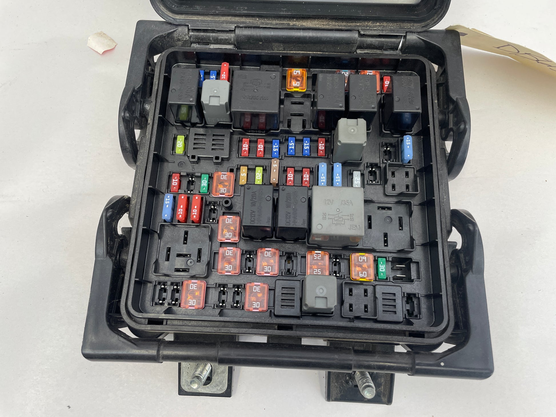 2018 Cadillac CTS-V Fuse Box OEM - Day's Parts Yard