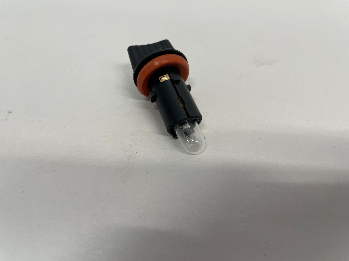 2017 Chevy SS Sedan Headlight Light Market Socket OEM - Day's Parts Yard