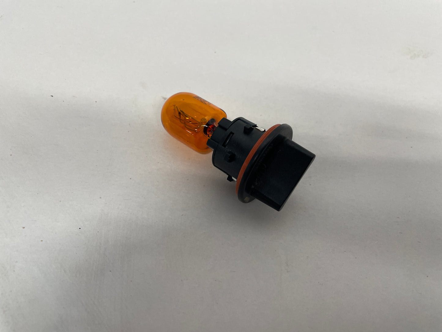 2017 Chevy SS Sedan Headlight Marker Light Socket OEM - Day's Parts Yard