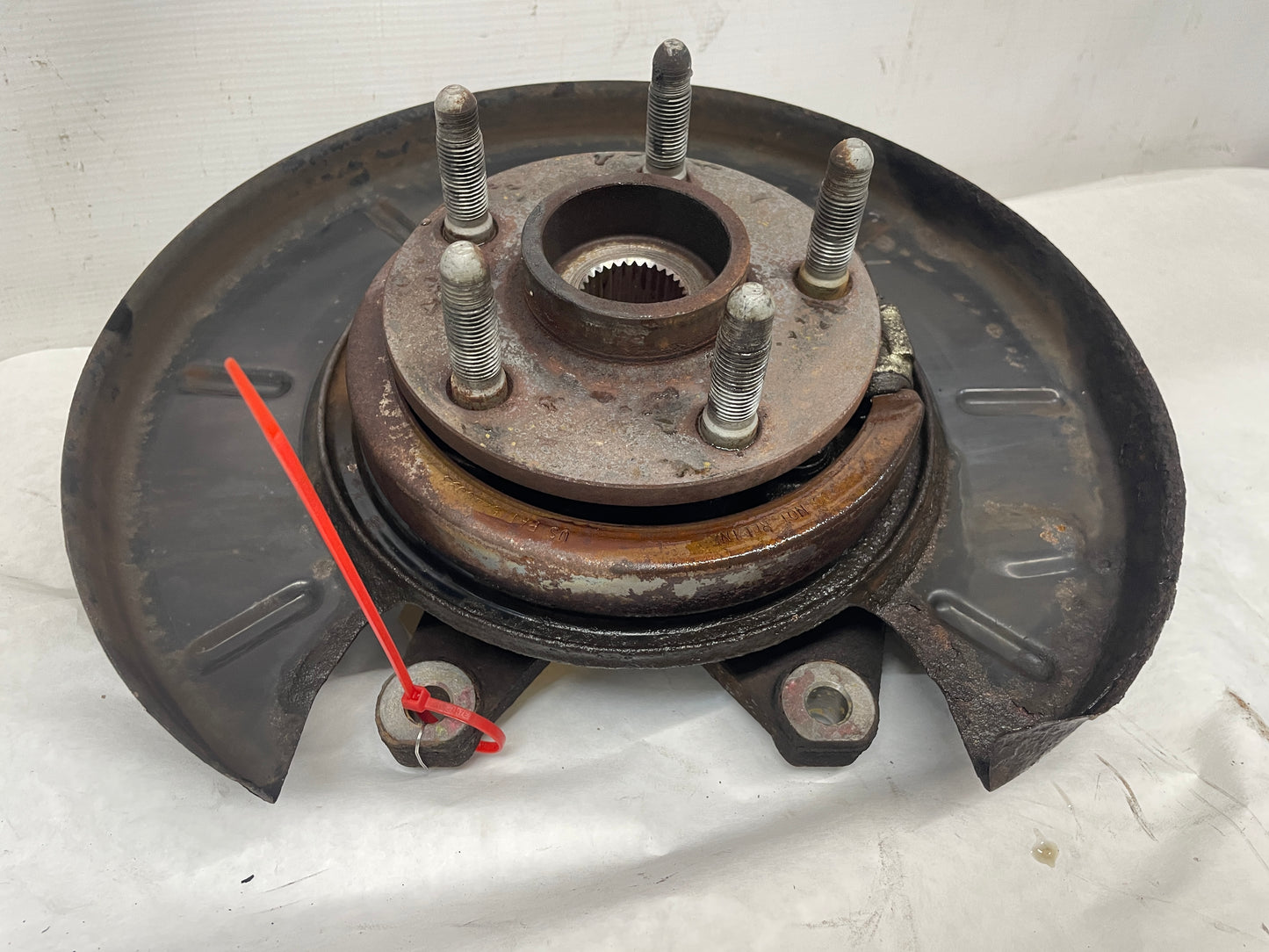 2009 Pontiac G8 GT RH Passenger Rear Suspension Spindle Hub Knuckle Wheel Bearing OEM