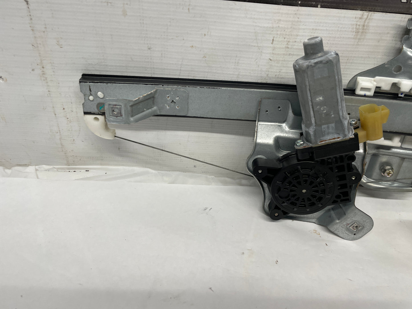 2016 Chevy SS Sedan LH Driver Rear Window Regulator w/ Motor OEM - Day's Parts Yard