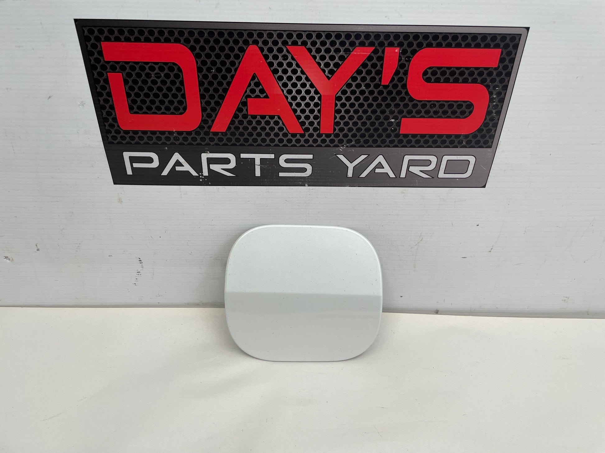 2018 Cadillac CTS-V Fuel Gas Tank Door Lid Cover OEM - Day's Parts Yard