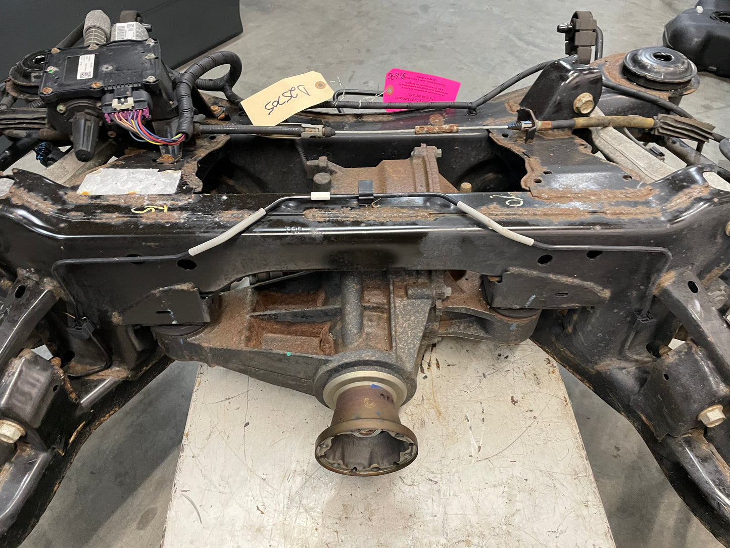 2013 Cadillac CTS-V Coupe Complete Rear Cradle Diff. Sub Frame Assembly 3.23 LSD OEM - Day's Parts Yard