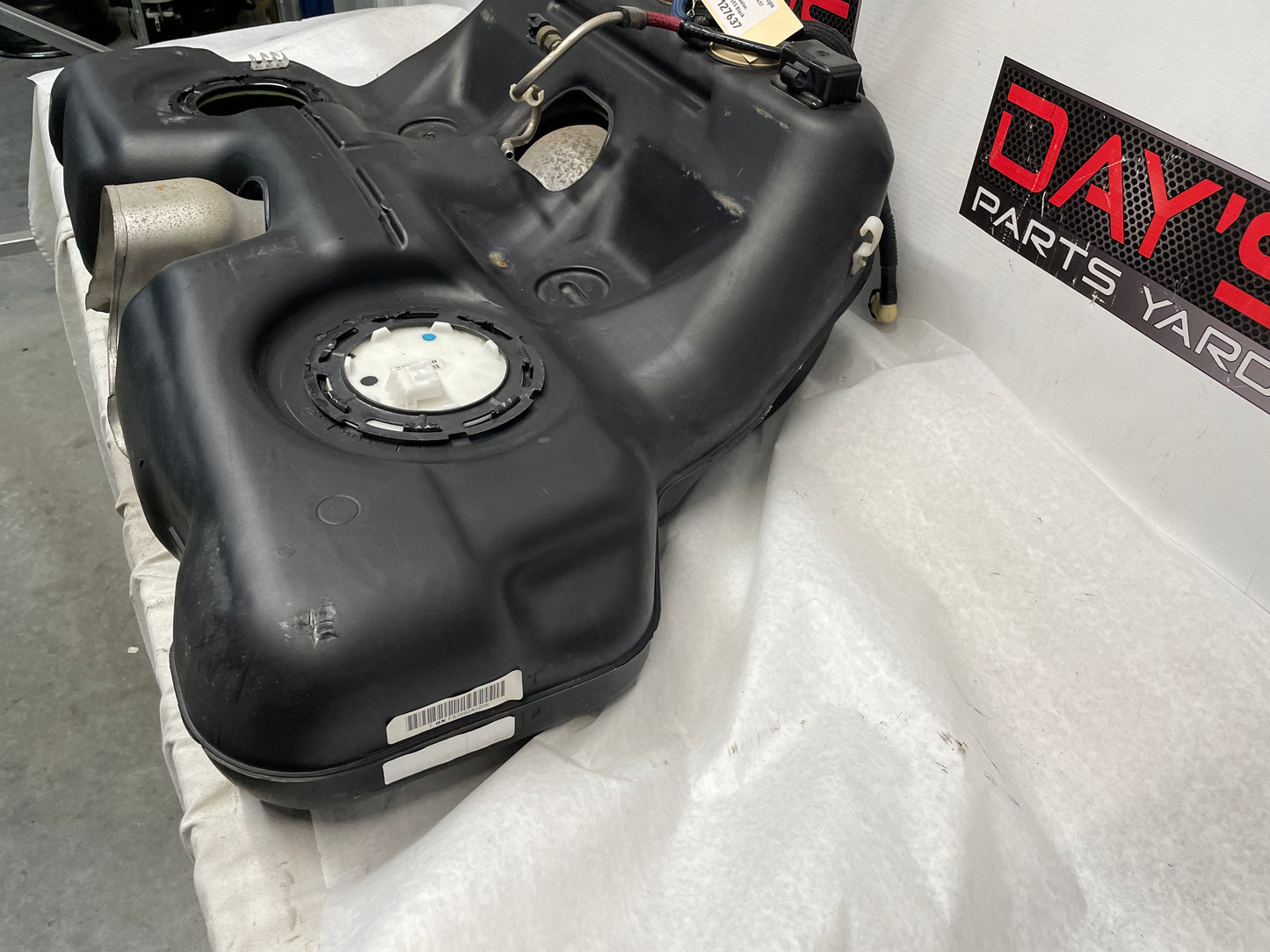 2013 Cadillac CTS-V Coupe Fuel Gas Tank OEM - Day's Parts Yard