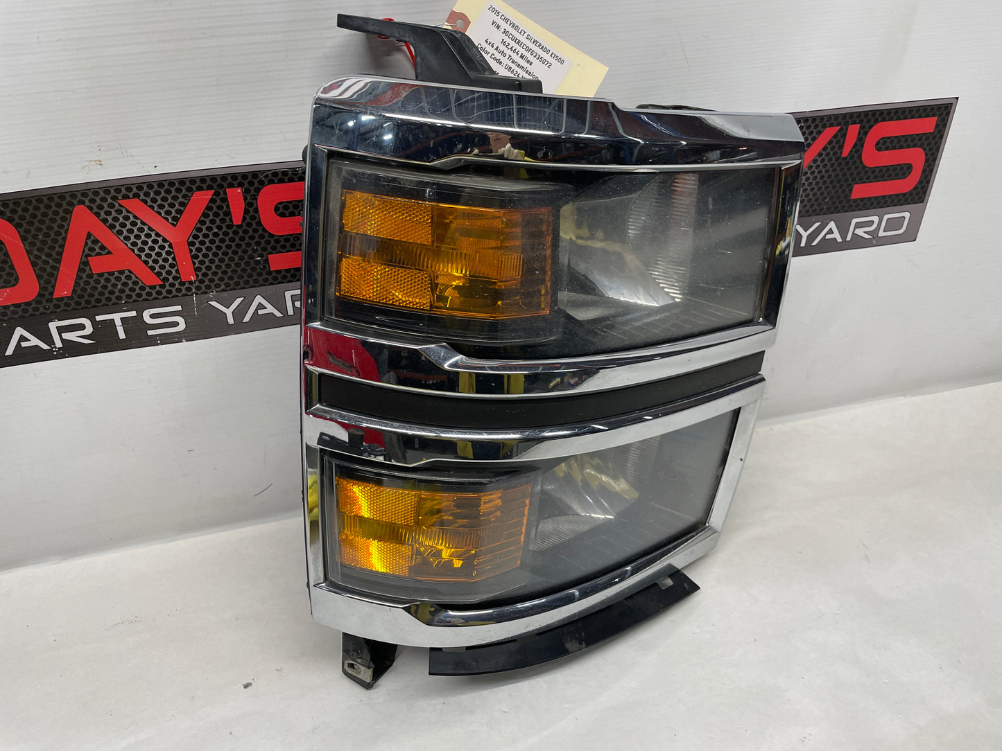 2015 Chevy Silverado K1500 RH Passenger Headlight Head LIght OEM - Day's Parts Yard