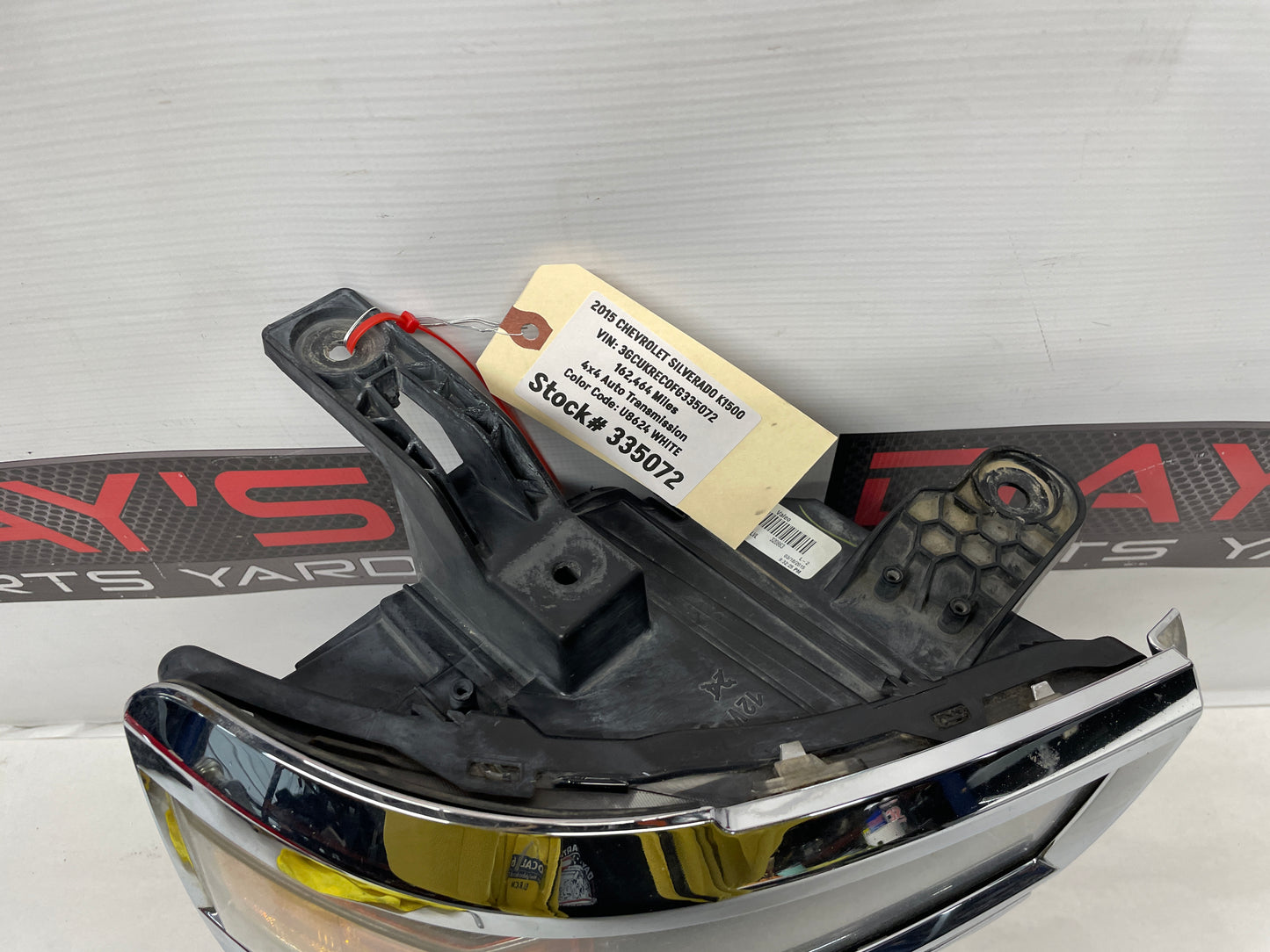 2015 Chevy Silverado K1500 RH Passenger Headlight Head LIght OEM - Day's Parts Yard