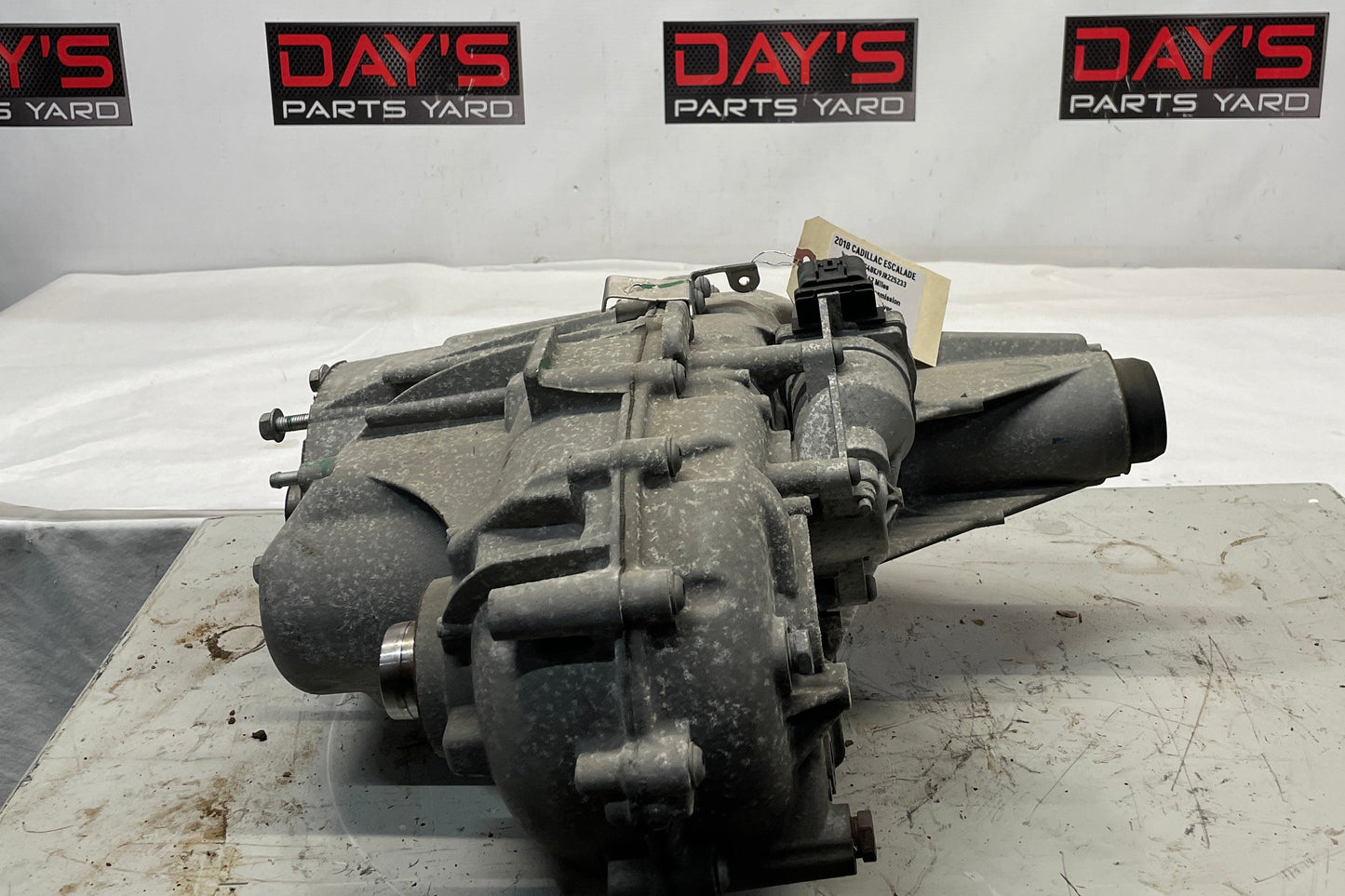2018 Cadillac Escalade Transfer Case AVV OEM - Day's Parts Yard