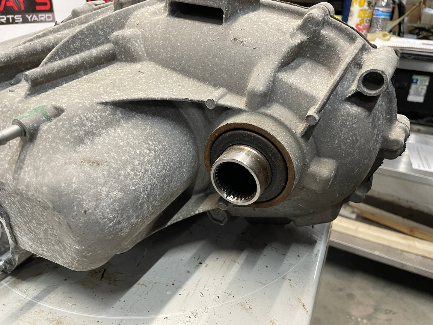 2018 Cadillac Escalade Transfer Case AVV OEM - Day's Parts Yard