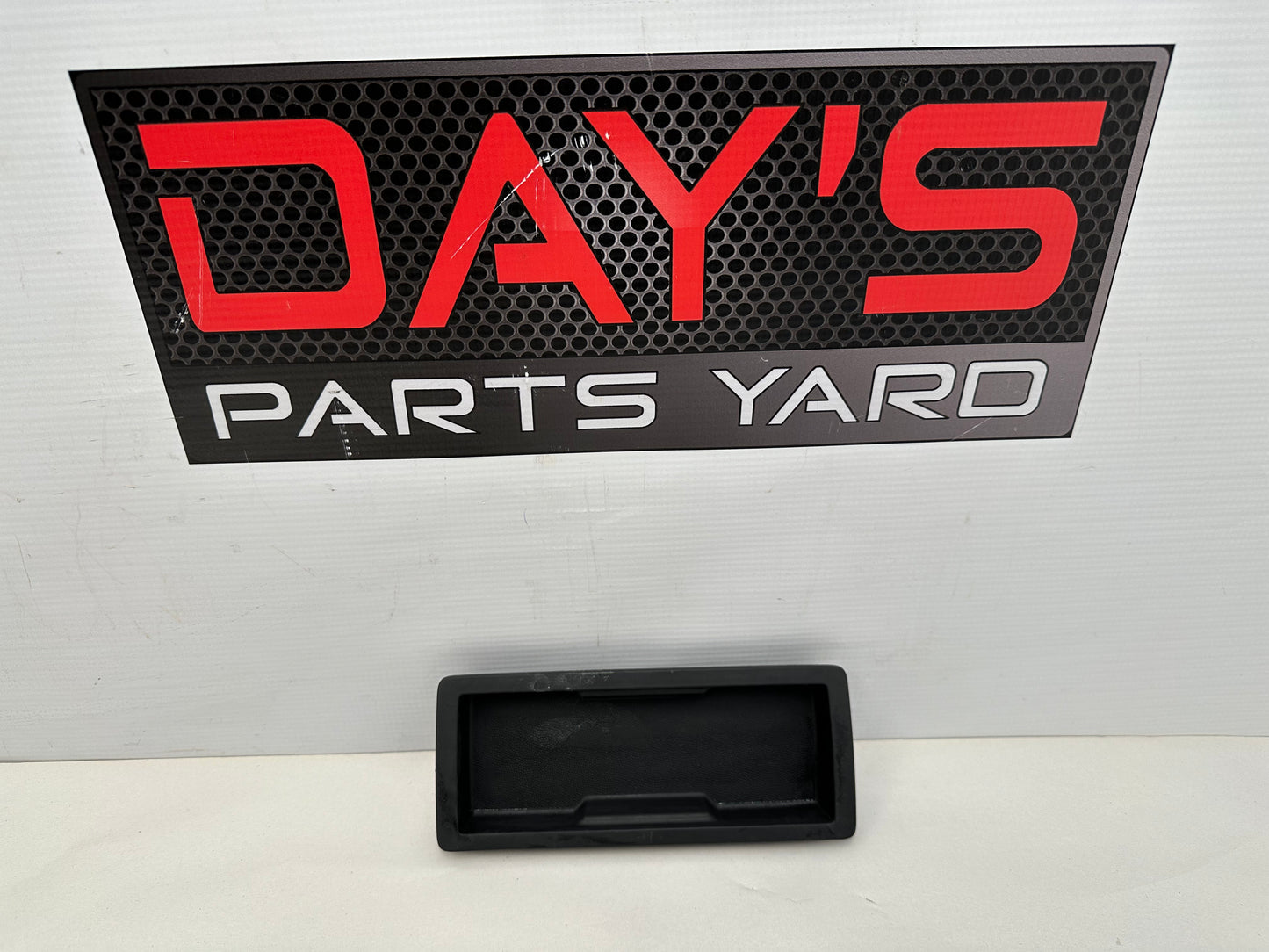 2006 Pontiac GTO Center Console Rubber Insert OEM - Day's Parts Yard