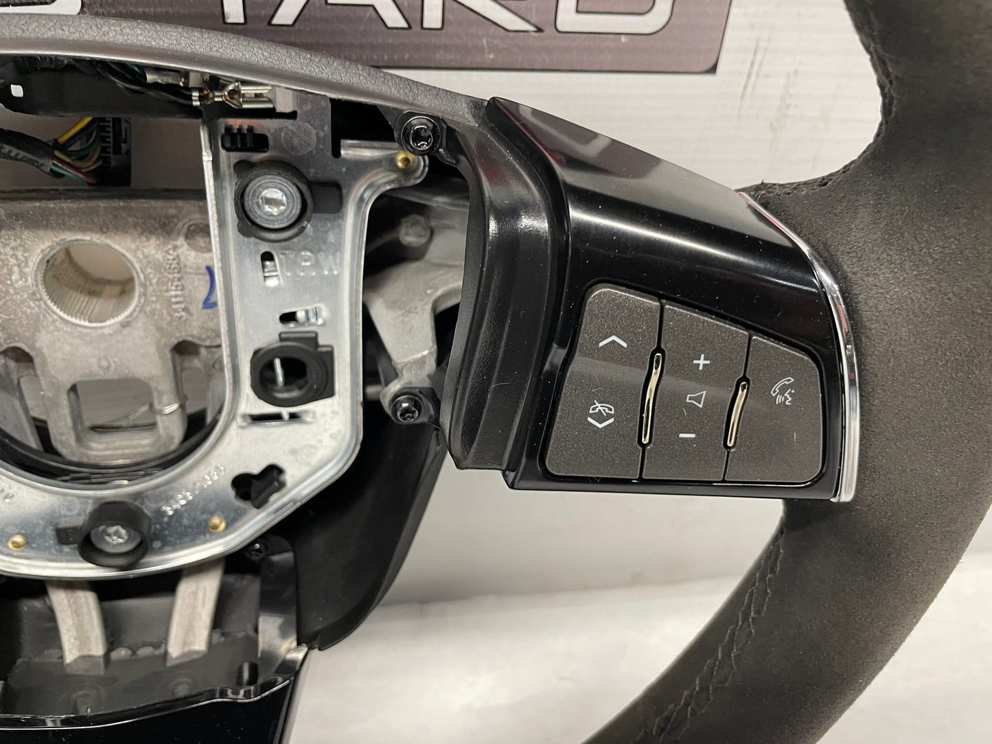 2013 Cadillac CTS-V Coupe Steering Wheel w/ Controls OEM - Day's Parts Yard